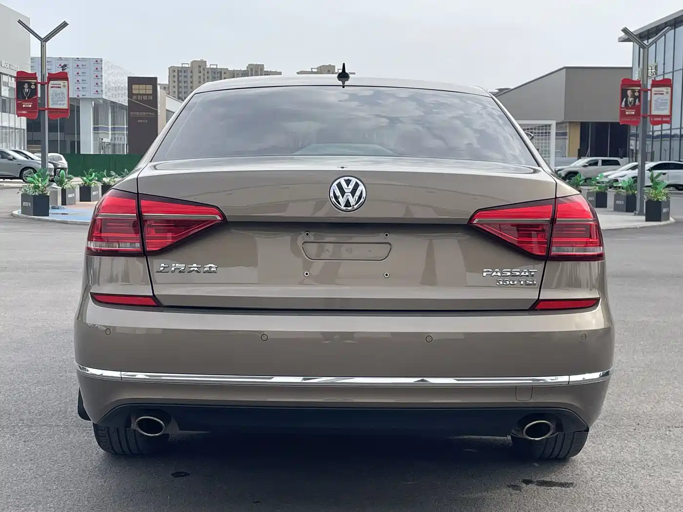 Volkswagen Passat 2017 330TSI DSG Prestige фото 8