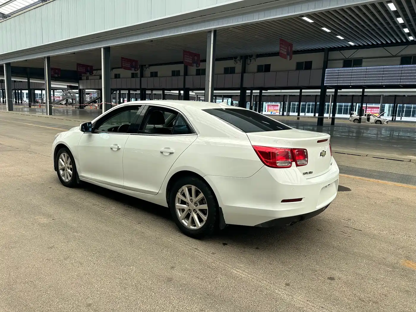Chevrolet Malibu 2014 2.0L Automatic Luxury фото 7
