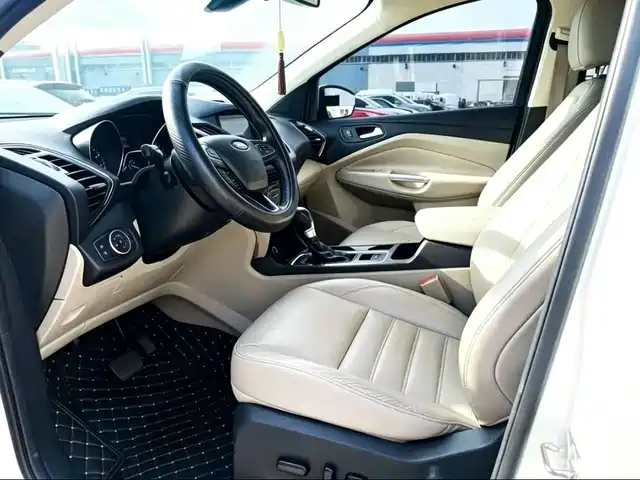 Ford Kuga 2017 EcoBoost 180 AWD Luxury — фото 3