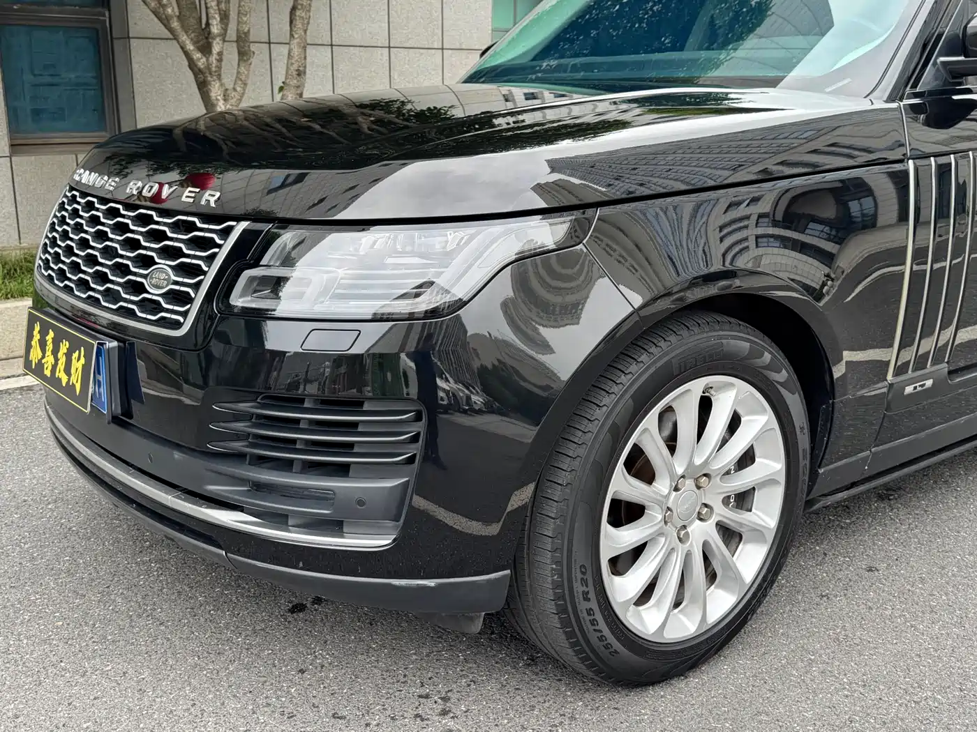 Land Rover Range Rover 2018 3.0 SC V6 Vogue Heritage Extended Edition фото 9