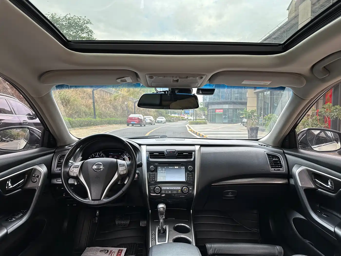 Nissan Teana 2014 Duke 2.5L XV-VIP Premium фото 14