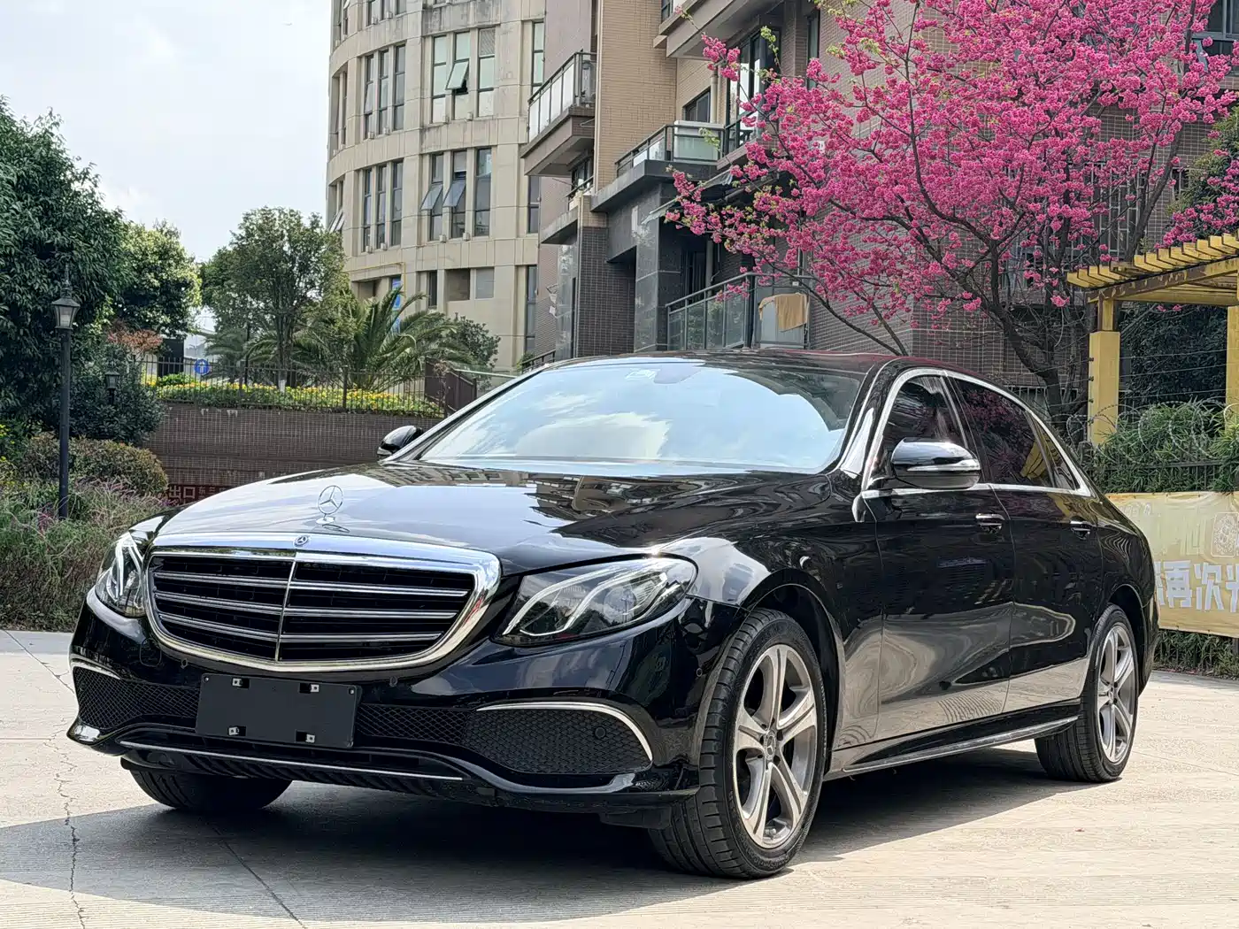 Mercedes-Benz E-Class 2019 E 200 L фото 2