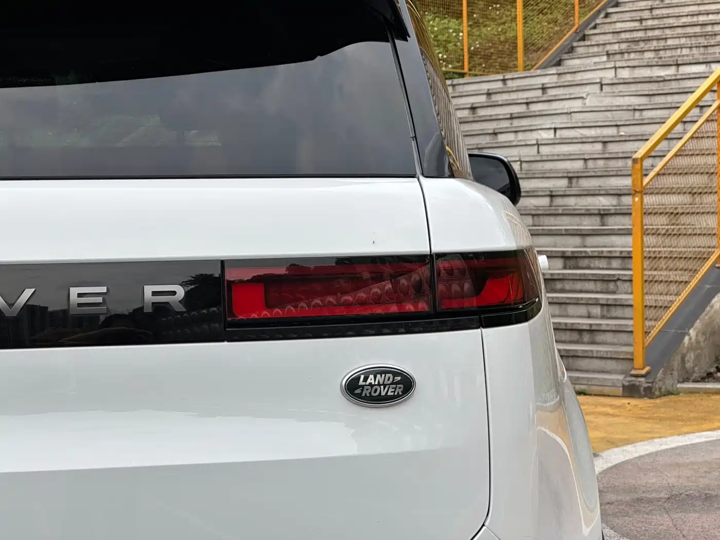 Land Rover Range Rover Sport 2024 360PS S фото 7