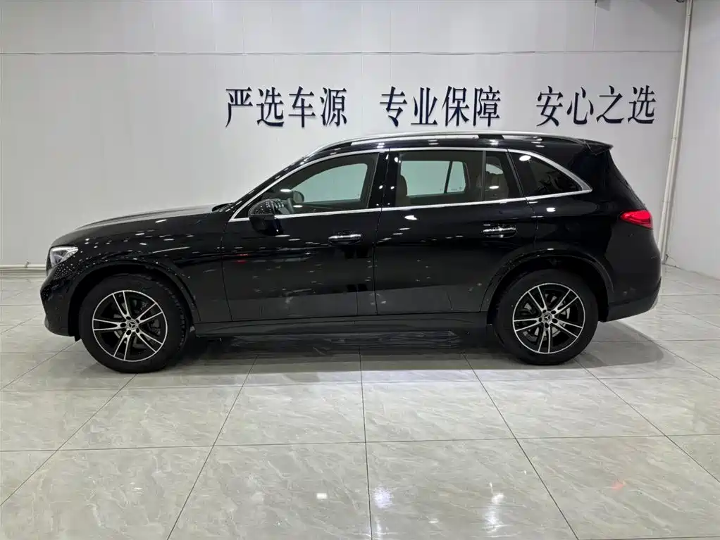 Mercedes-Benz GLC 2025 Model Year GLC 260 L 4MATIC Luxury фото 8