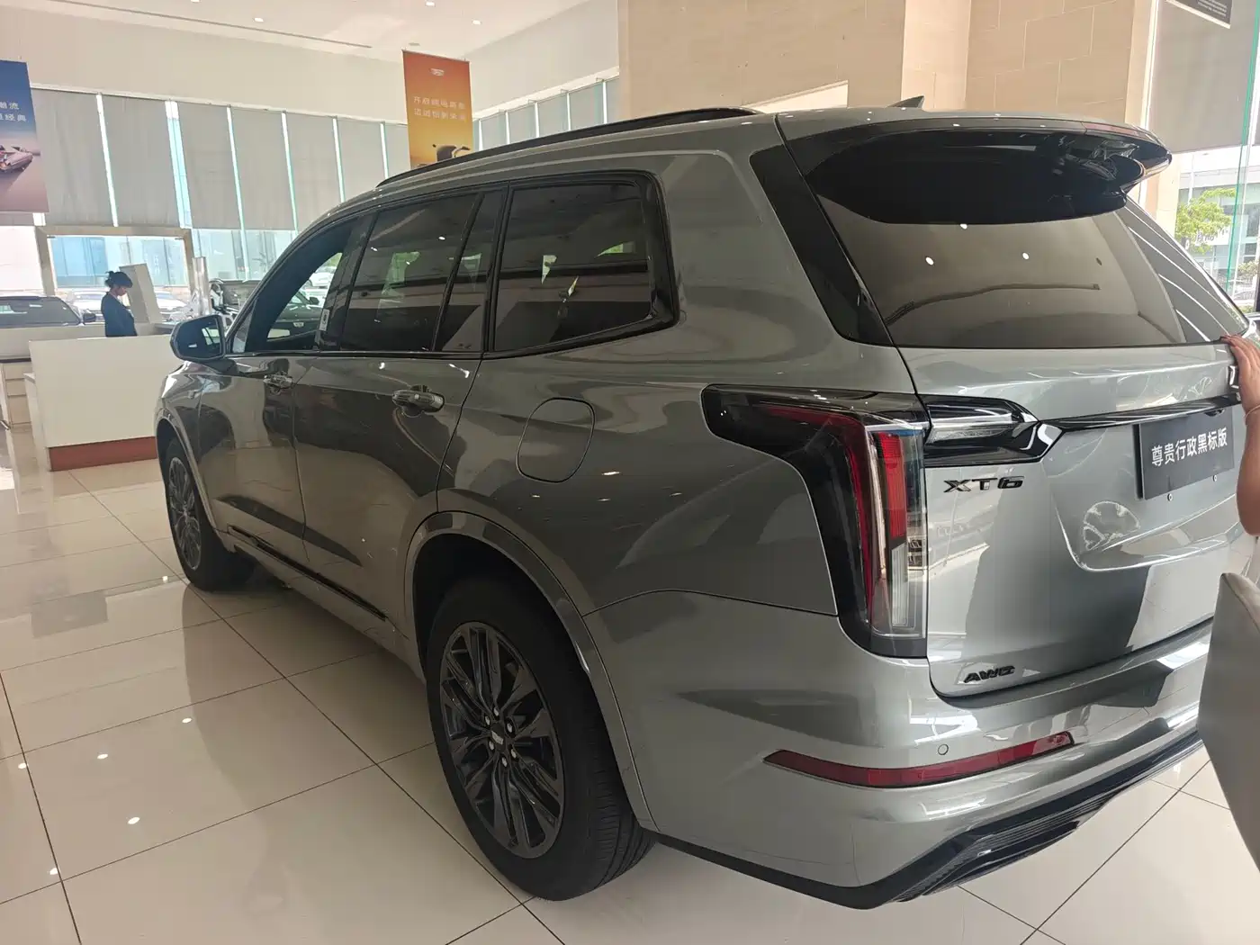 Cadillac XT6 2025 2.0T 6-Seater AWD Executive Black Label Edition фото 7