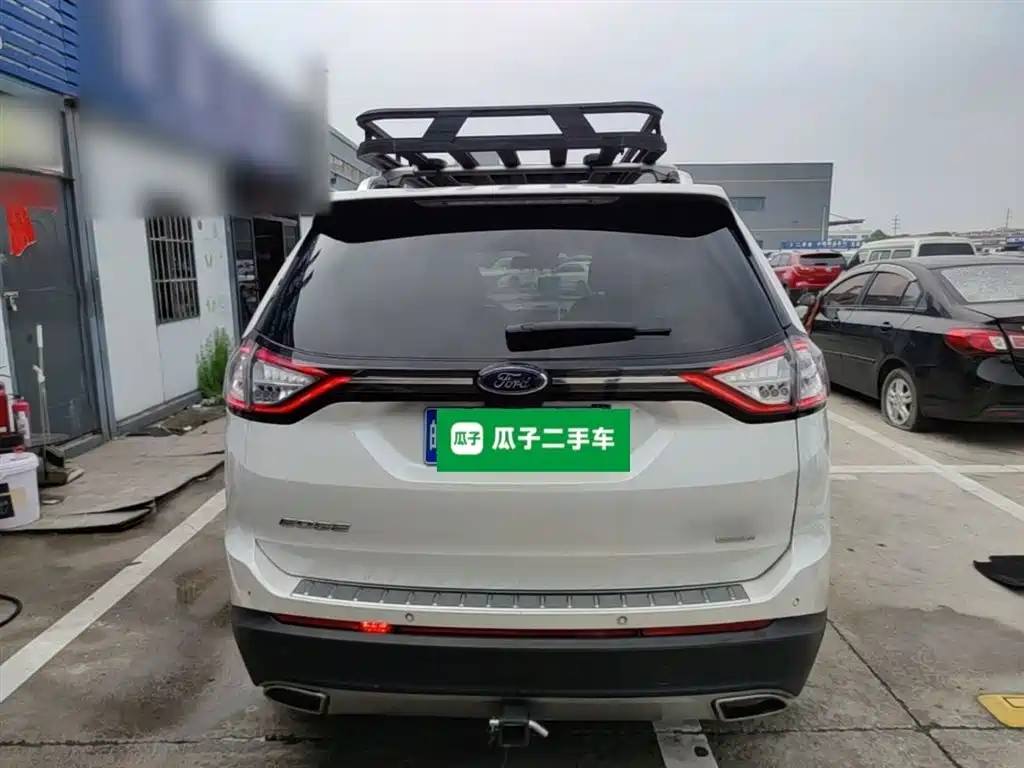 Фото 6 - Ford Edge