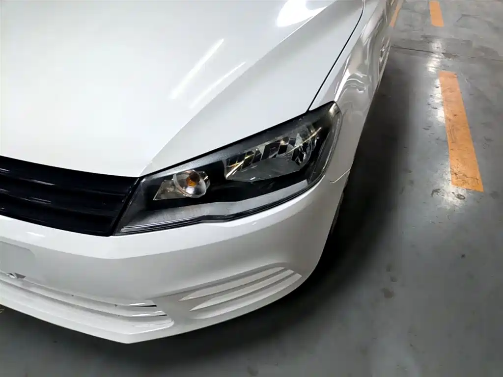 Volkswagen Jetta 2015 Value Edition 1.6L Manual Fashion фото 24