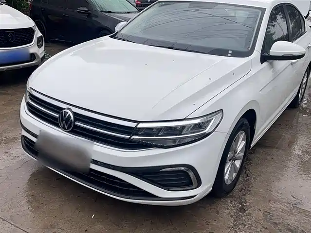 Volkswagen Bora 200TSI DSG, Smooth Travel