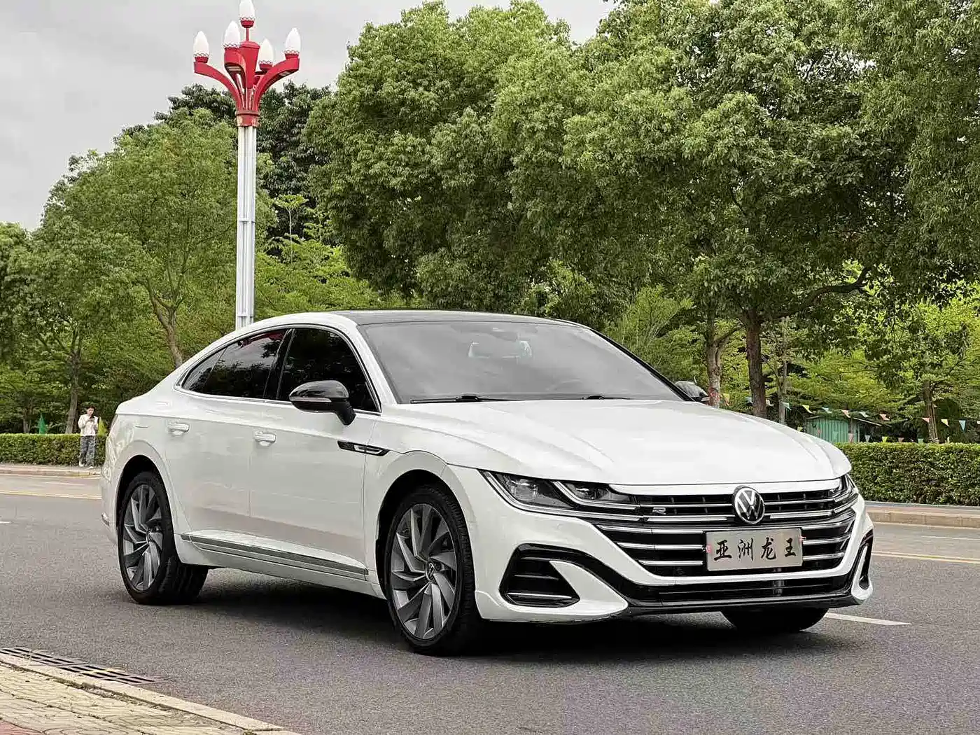 Volkswagen FAW-Volkswagen CC 2021 380TSI Eye-catching Edition фото 3