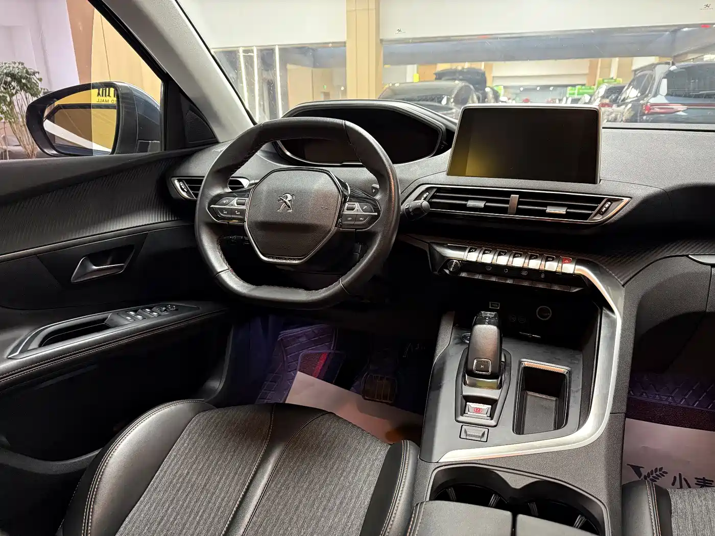 Peugeot 5008 2017 380THP 7-seat Elite Edition фото 8