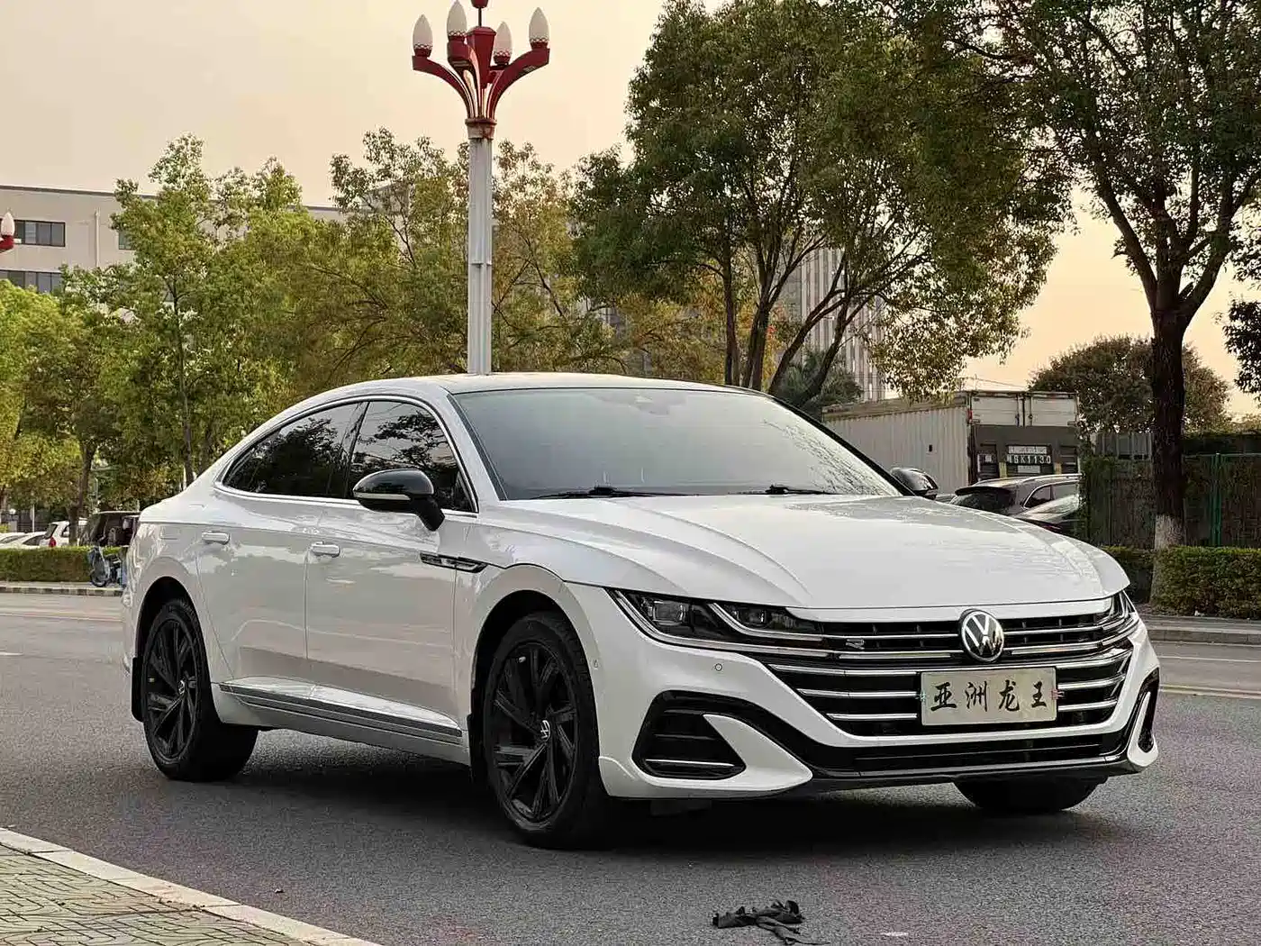 Volkswagen FAW-Volkswagen CC 2021 380TSI Eye-catching Edition фото 3