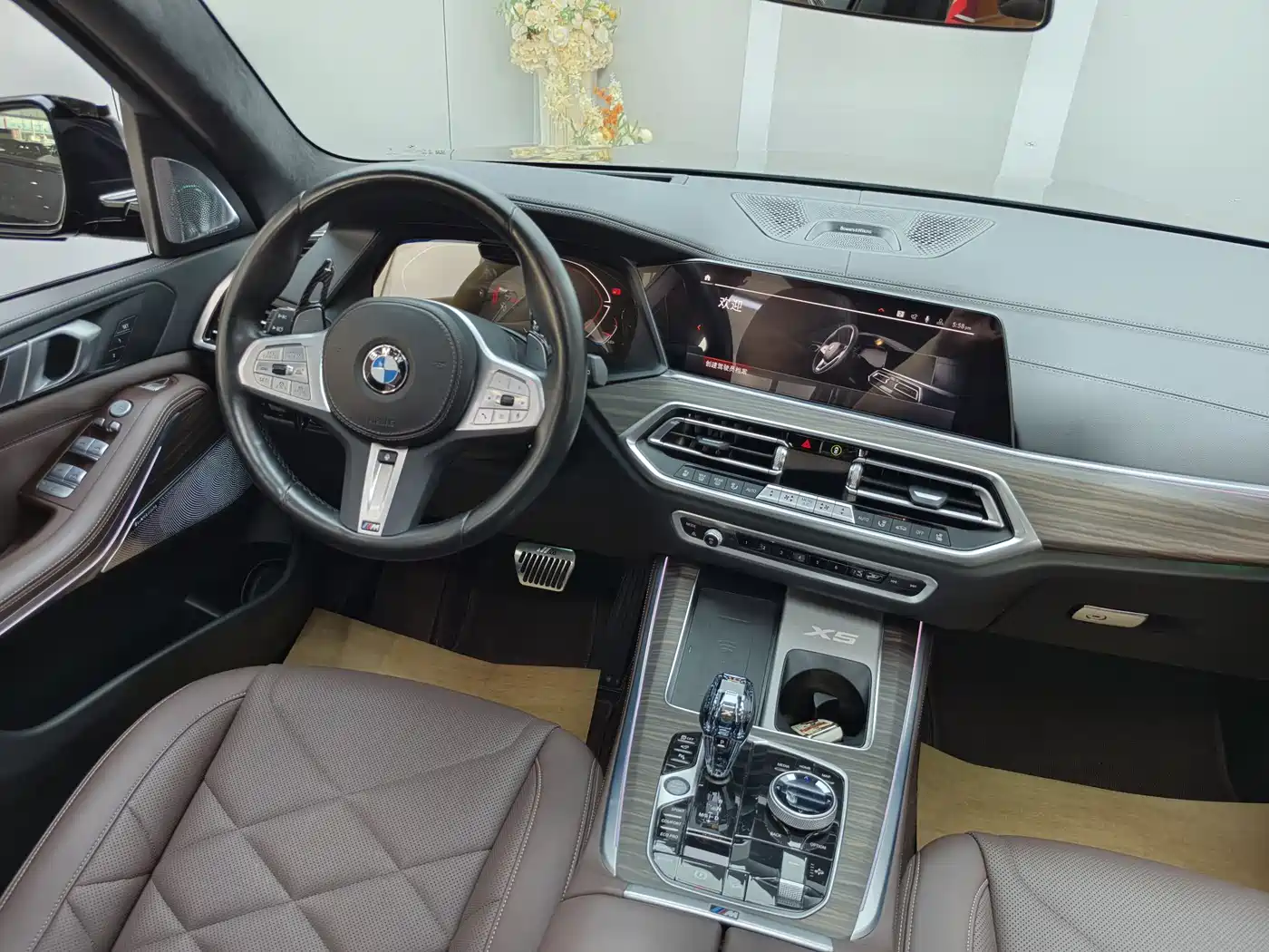 BMW X5 2022 Facelift xDrive 40Li Premium M Sport Package фото 9