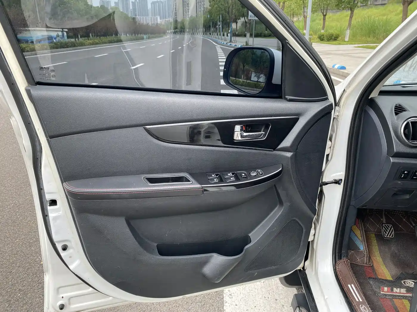 BAIC Huansu S3 2016 2016 1.5L Manual Comfort China IV