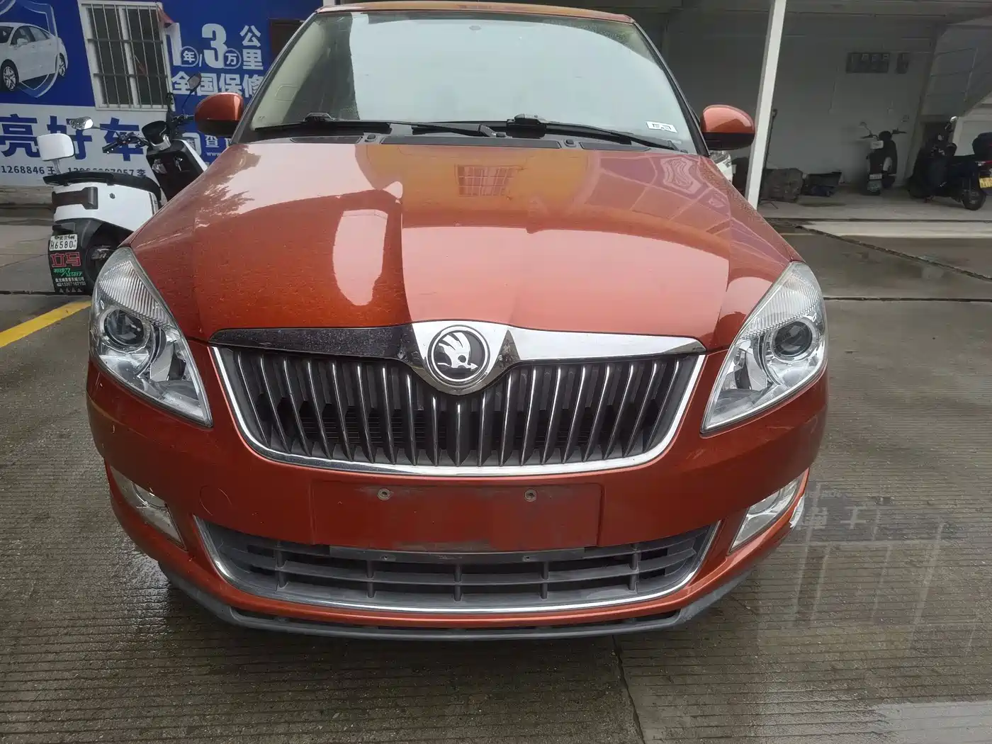 Škoda Fabia 2014 1.6L Automatic Crystal Enjoy Edition