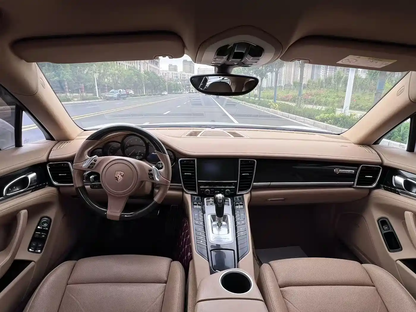Porsche Panamera 2014 Panamera Executive 3.0T фото 16