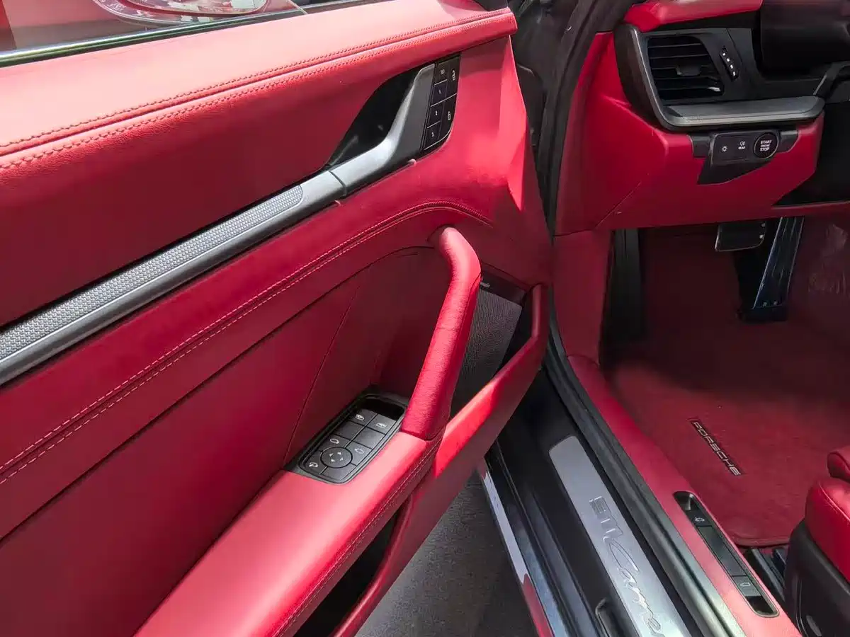Porsche 911 2026 Carrera 3.0T фото 4