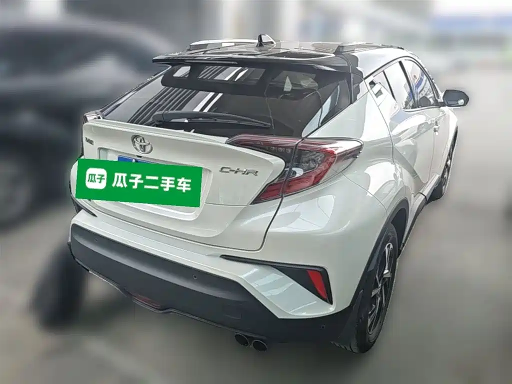 Toyota C-HR 2018 2.0L Luxury Edition China V фото 12