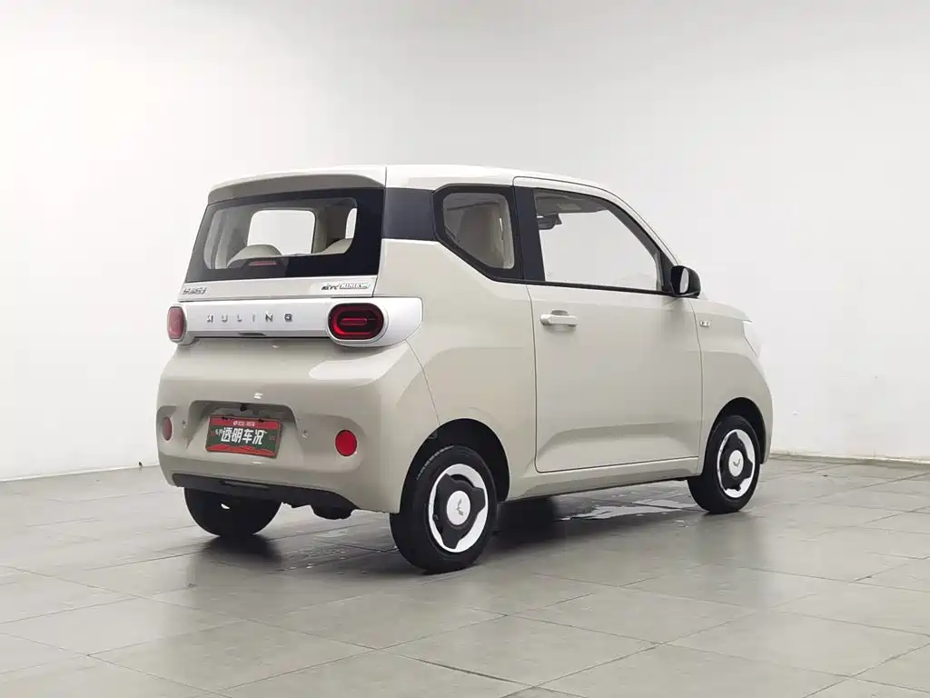 Photo 2 - Wuling Motors Hongguang MINIEV
