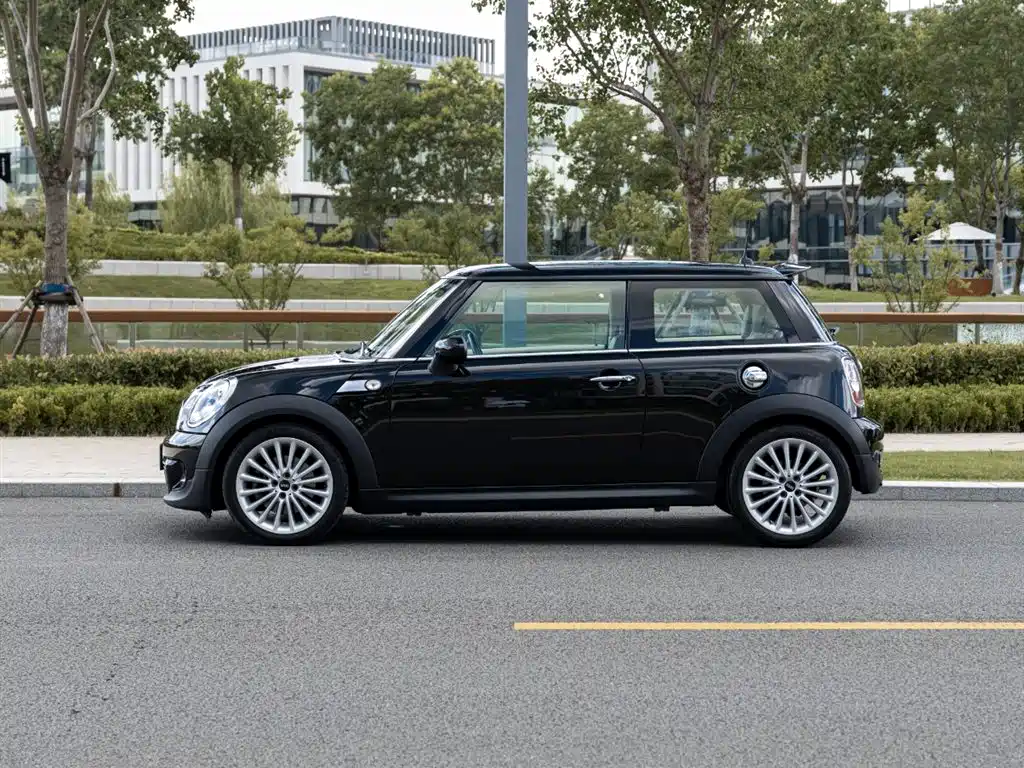 MINI 2012 1.6T GOODWOOD фото 7