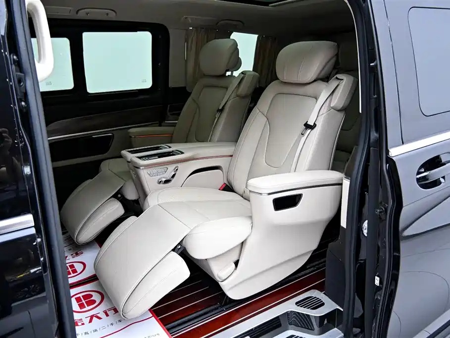 Mercedes-Benz V-Class 2021 V 260 Premium Edition фото 12