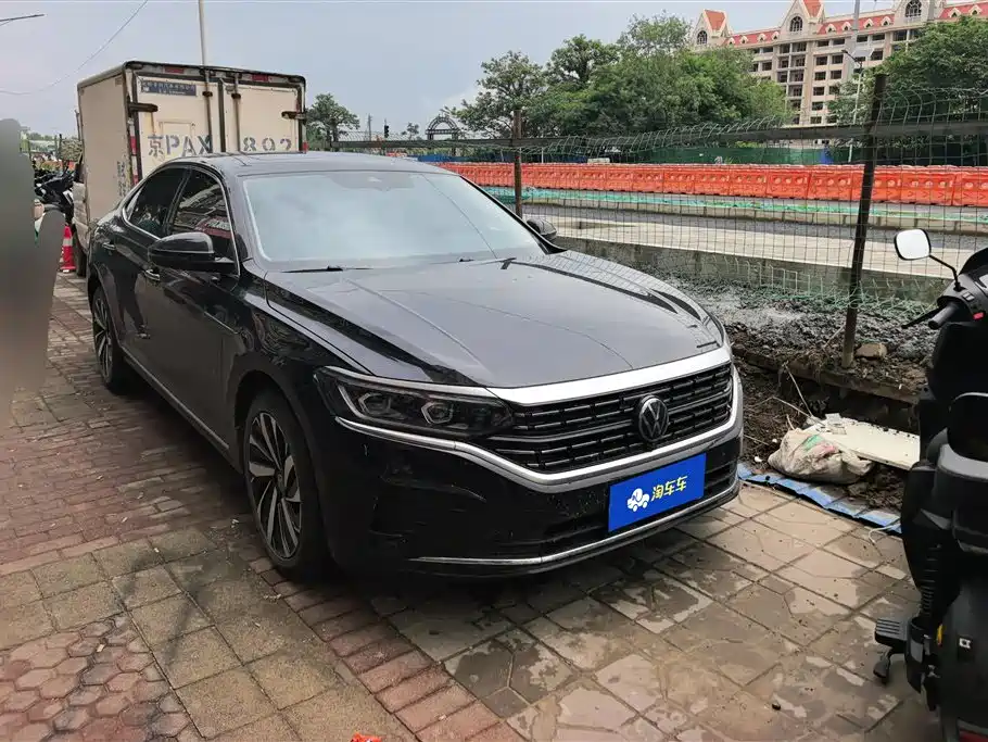 Volkswagen Passat 2024 380TSI Dragon Glory Edition
