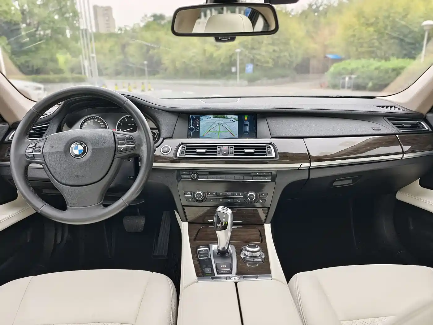 BMW 7 Series 2011 740Li Steinway Limited Edition фото 19