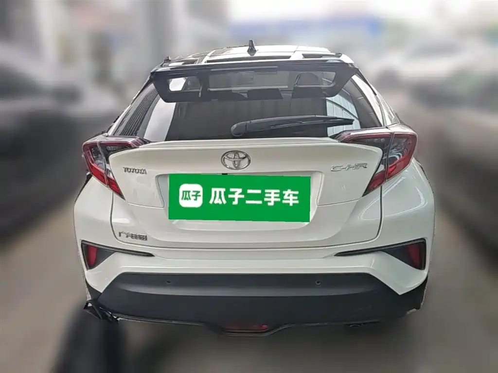 Toyota C-HR 2018 2.0L Luxury Edition China V фото 10