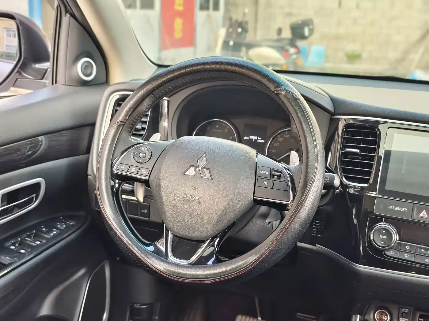 Mitsubishi Outlander 2017 2016 2.4L 4WD Luxury Edition 7-seater