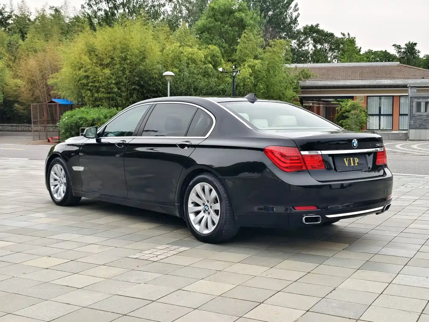 BMW 7 Series 2011 740Li Steinway Limited Edition фото 8
