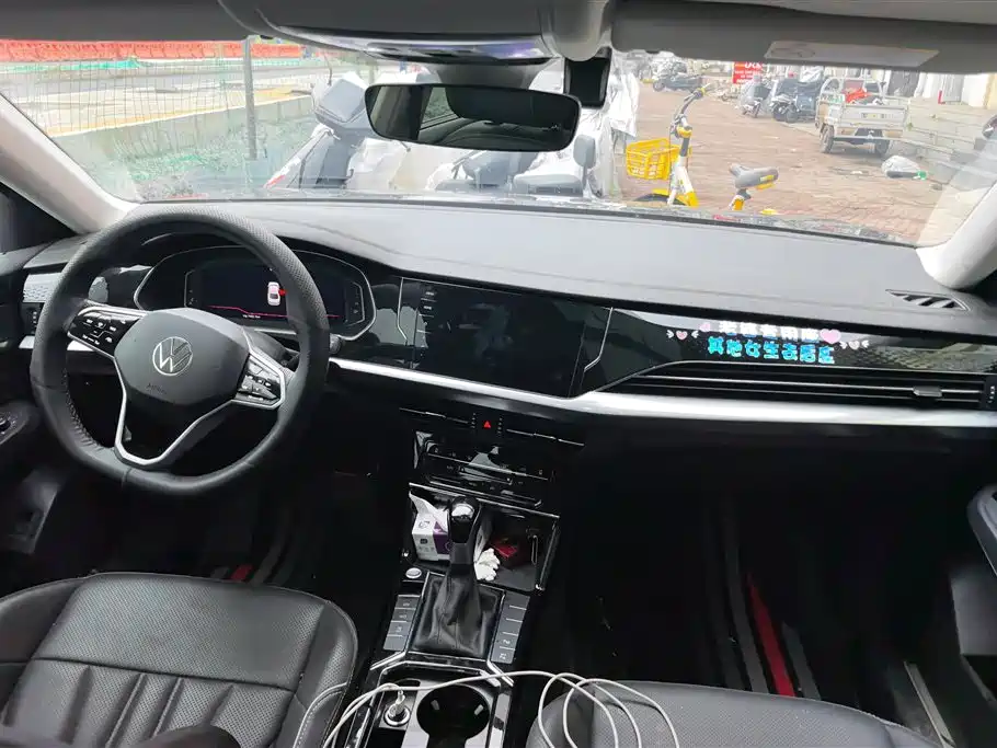Volkswagen Passat 2024 380TSI Dragon Glory Edition фото 12