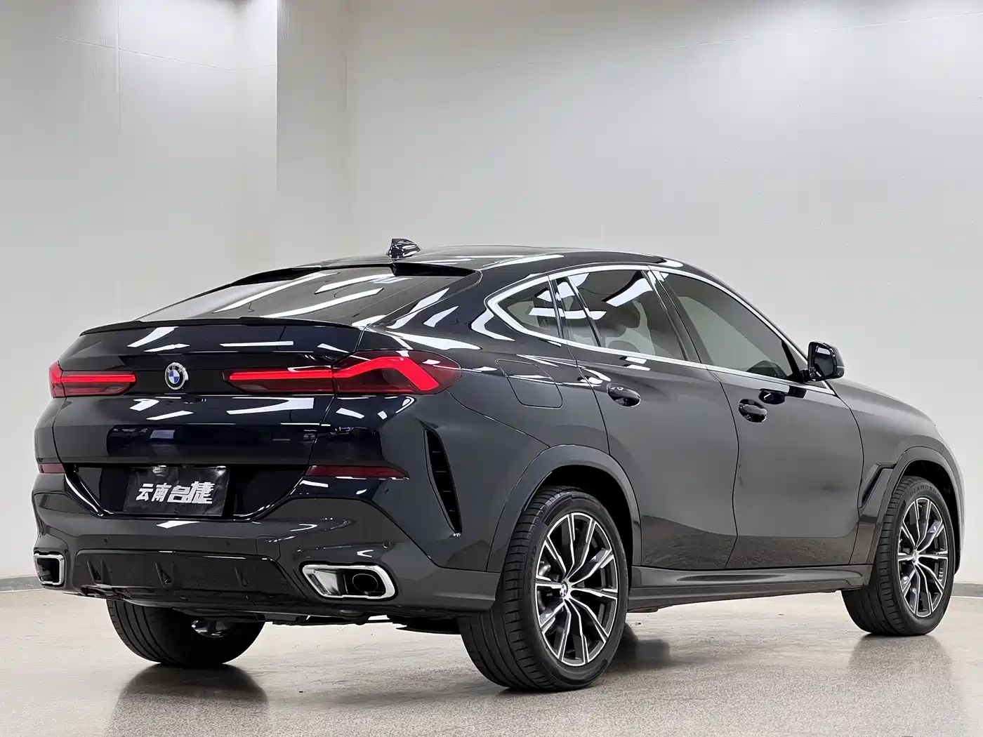 BMW X6 2021 xDrive40i M Sport Package фото 7