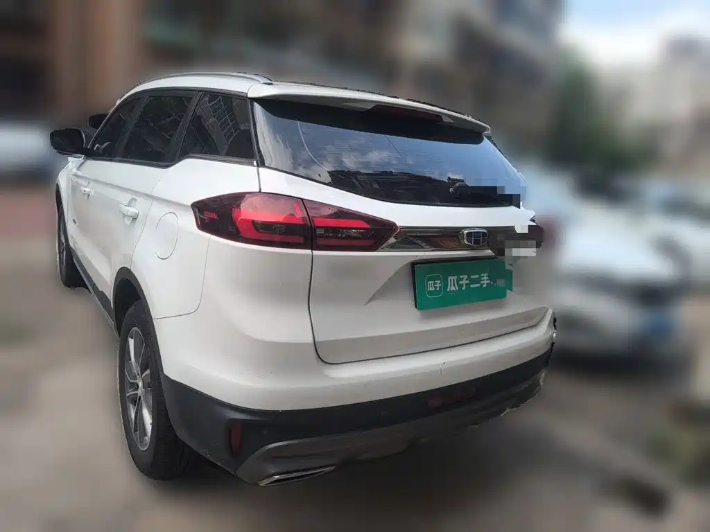 Фото 5 - Geely Boyue