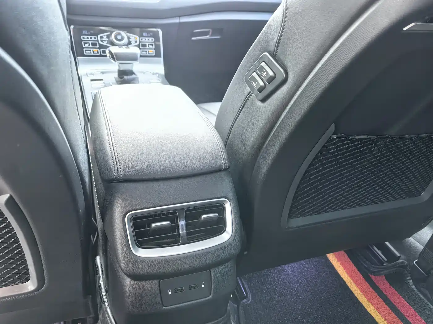 Hongqi H5 2020 1.8T Automatic Smart Connection Qi Enjoy Edition фото 11