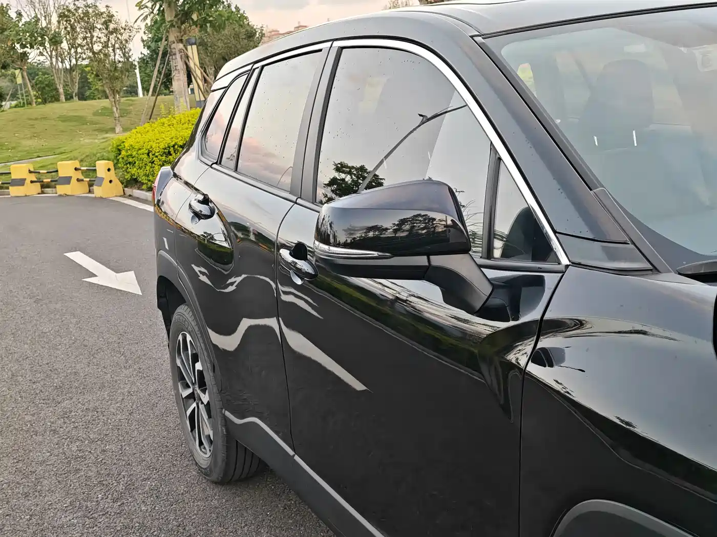 Toyota Frontlander 2023 2.0L CVT Luxury Edition фото 42