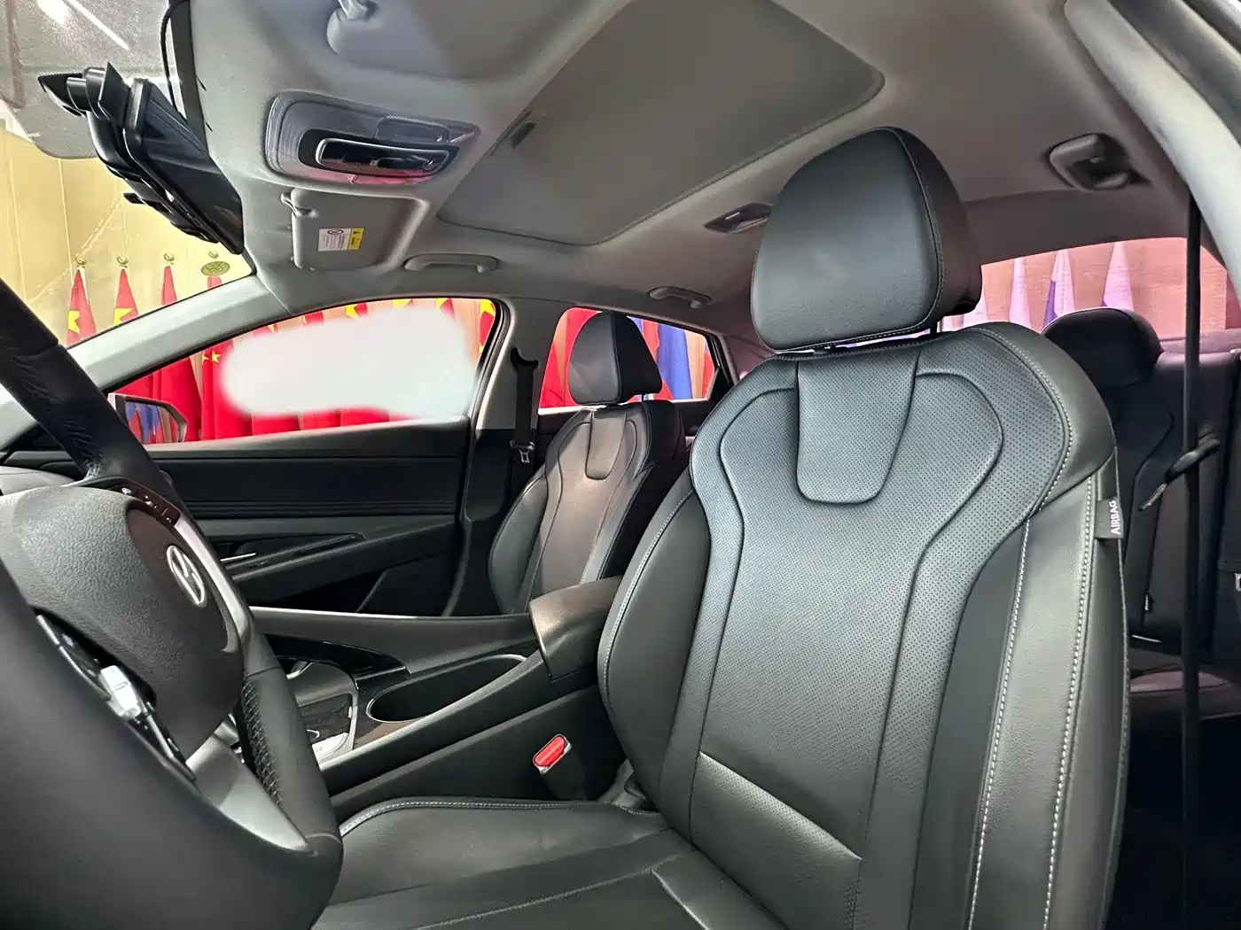 Hyundai Elantra 2023 1.5L CVT GLX Elite Edition фото 9