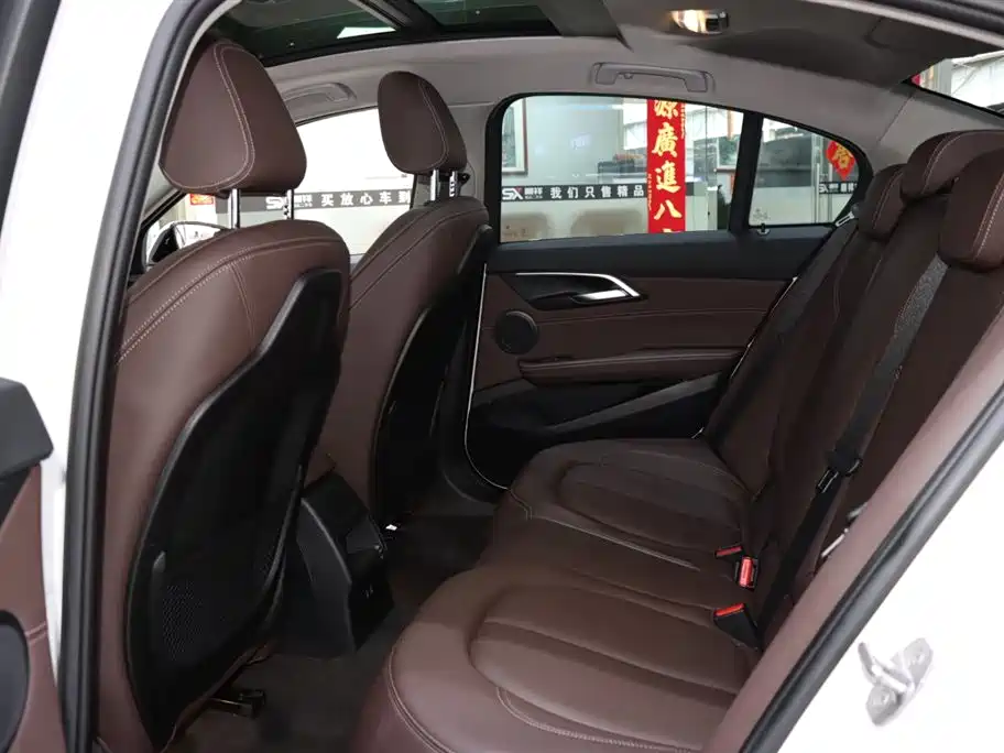 BMW 1 Series 2020 Model 120i M Sport Package фото 11