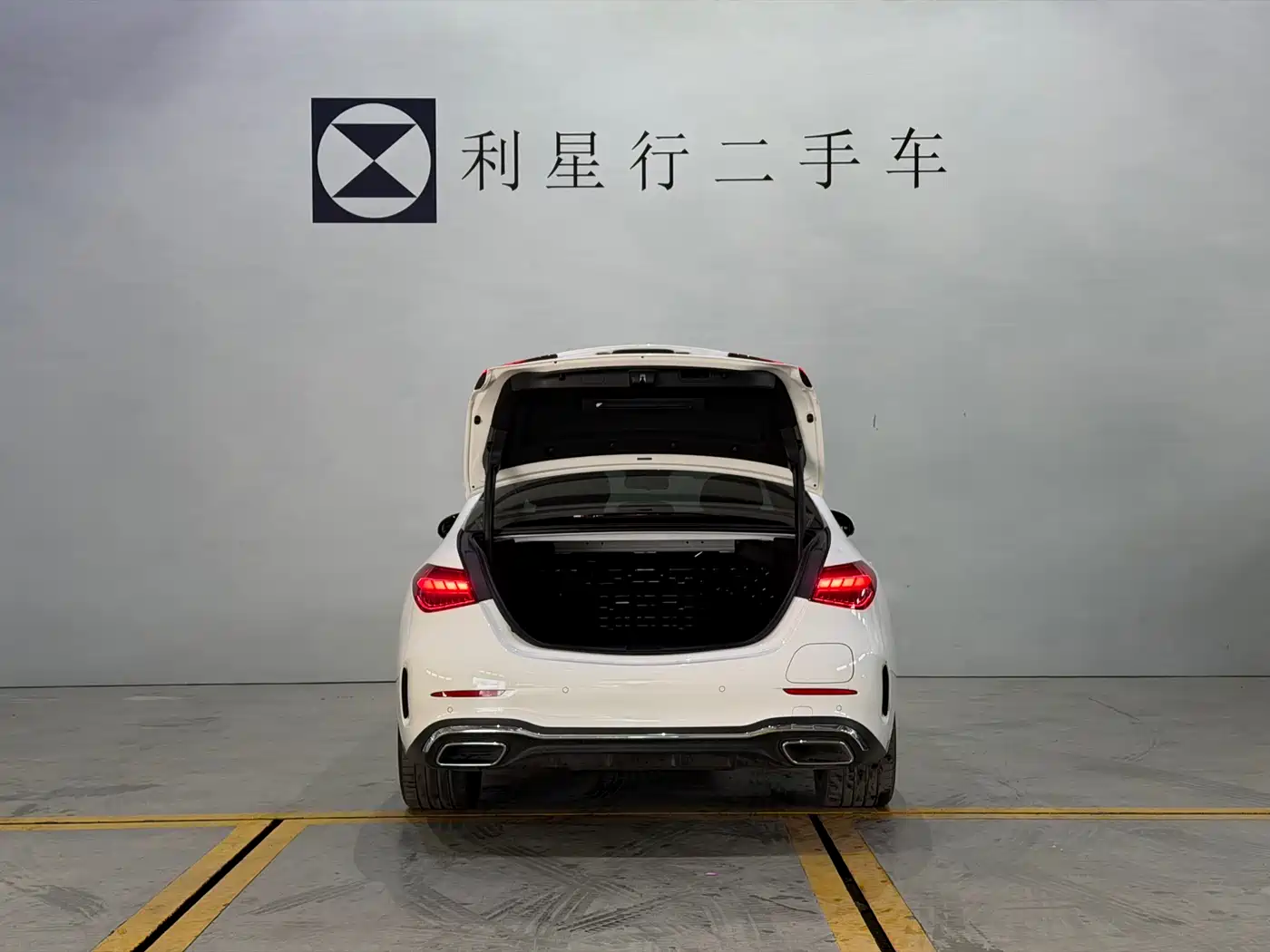 Mercedes-Benz C-Class New Energy 2025 C 350 eL фото 12
