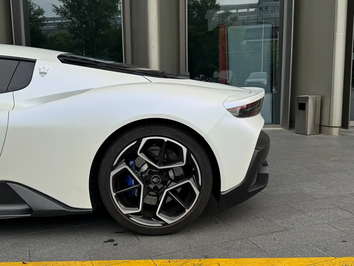 Maserati MC20 2020 3.0T Standard Edition фото 15