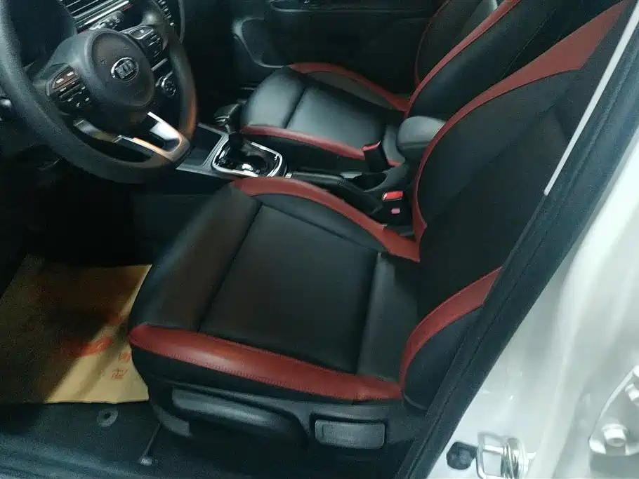 Kia KX CROSS 2017 1.4L AT GLS фото 9