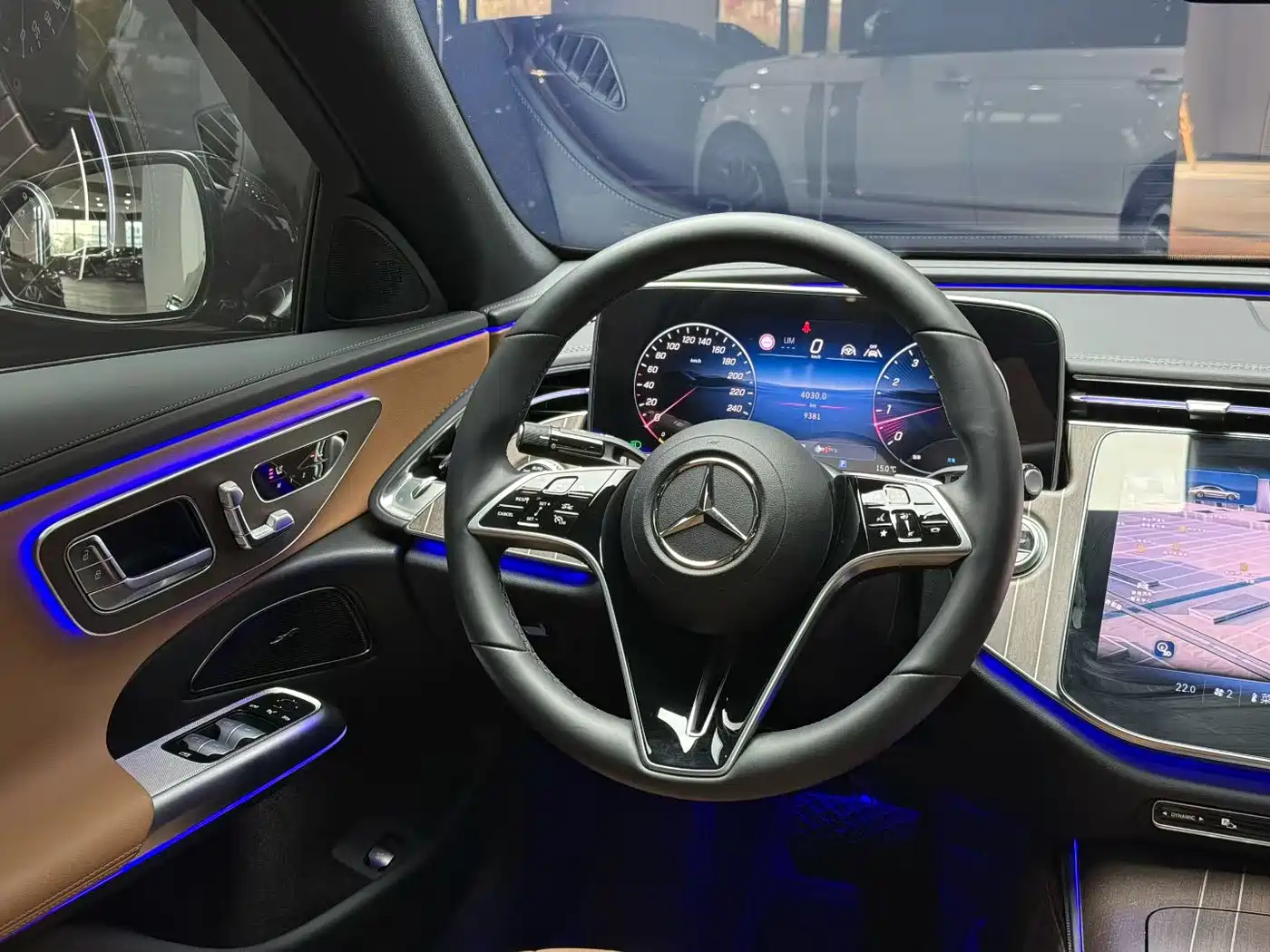 Mercedes-Benz E-Class 2024 E 300 L Fashion фото 9