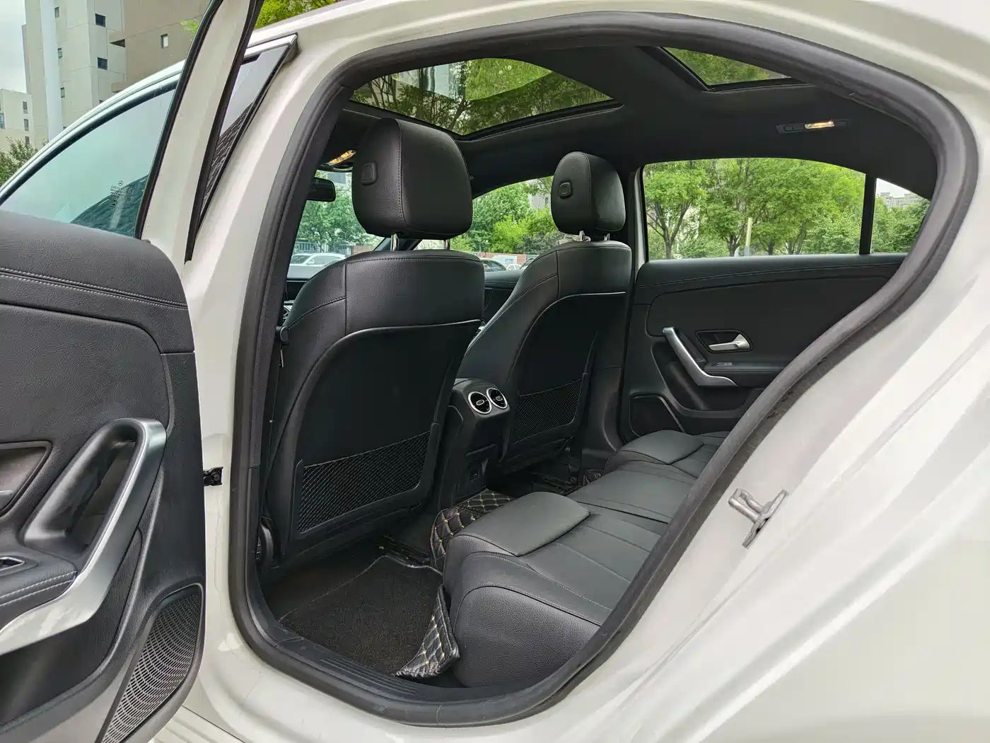 Mercedes-Benz A-Class 2022 Facelift II A 200 L Sport Sedan Fashion фото 5