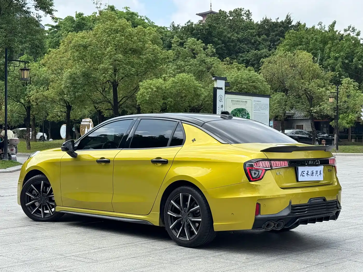 Lynk & Co 03 2022 03+ 2.0TD Auto Wind Rider Edition фото 26