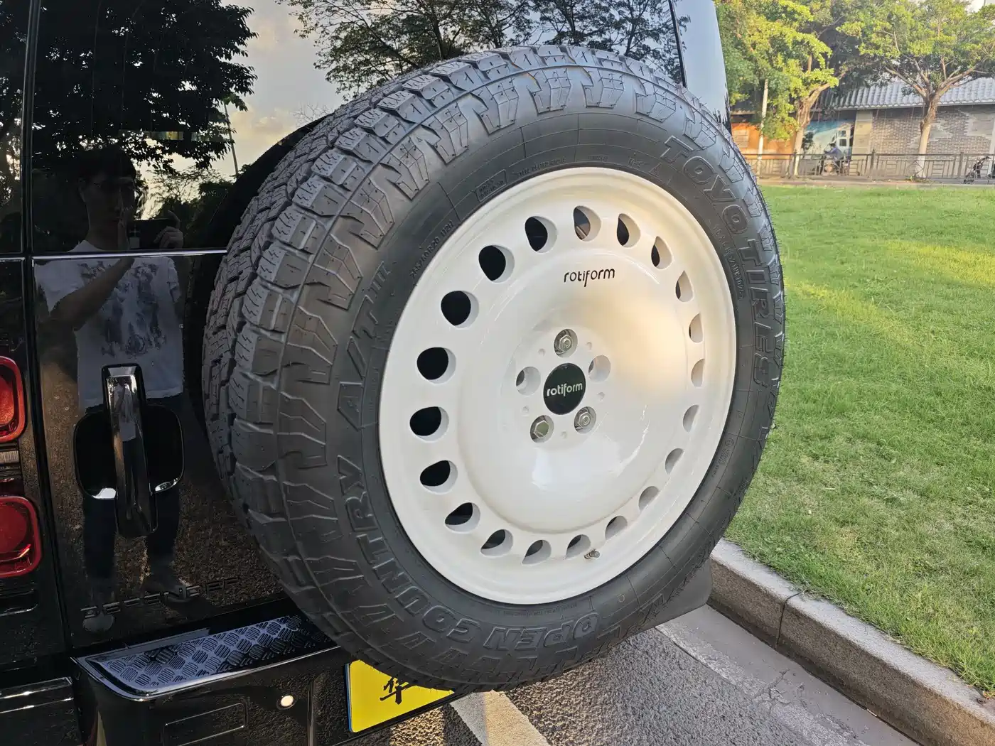 Land Rover Defender 2024 90 3.0T P400 HSE фото 24