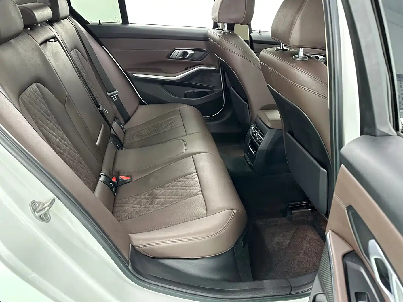 BMW 3 Series 2022 Facelift 320i Sport Package фото 20