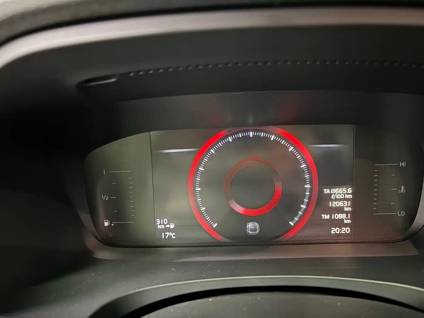 Фото 4 - Volvo S90