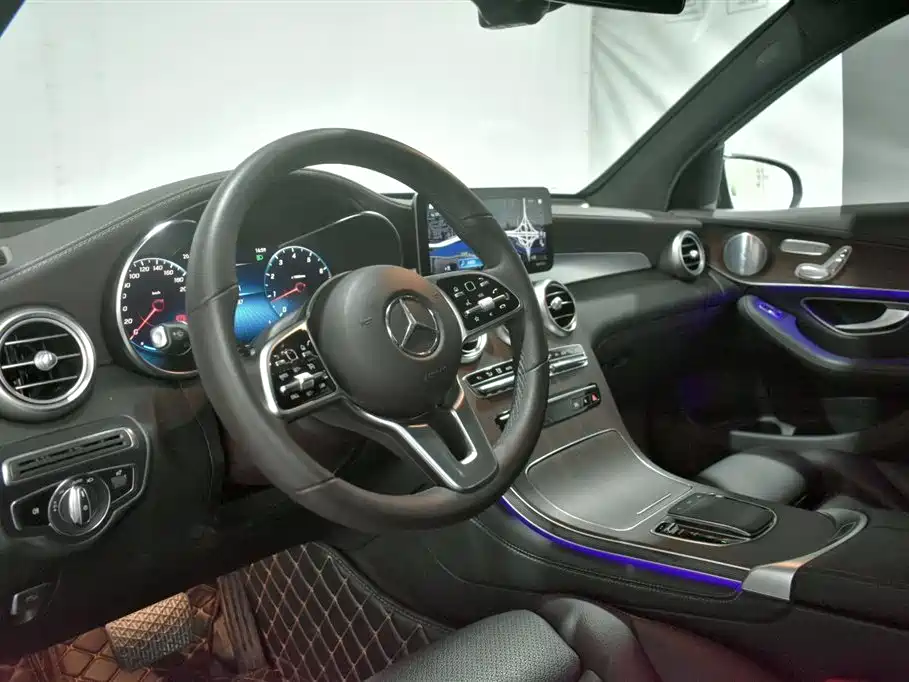 Mercedes-Benz GLC 2020 Facelift GLC 300 L 4MATIC Dynamic фото 7