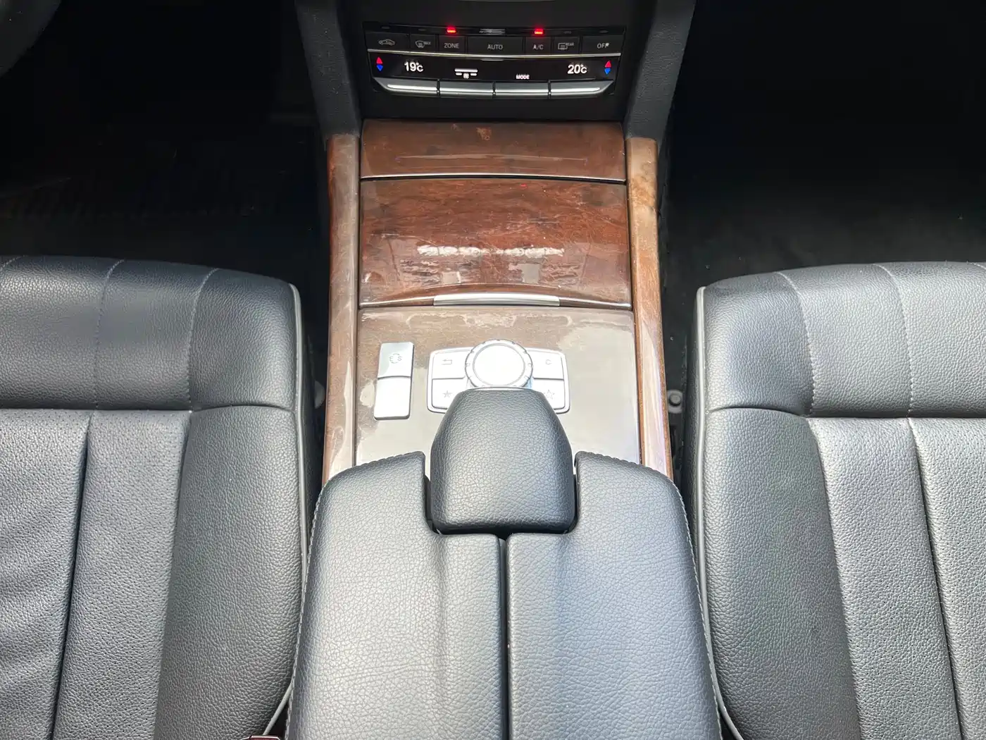 Mercedes-Benz E-Class 2015 E 260 L фото 20