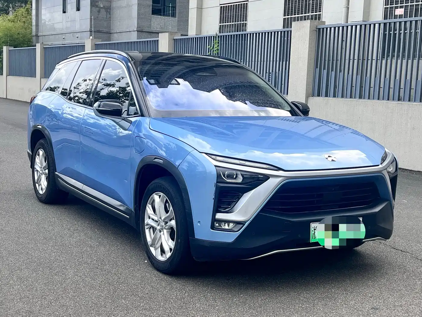 NIO ES8 2018 2018 355KM Base Model 7-Seater Version