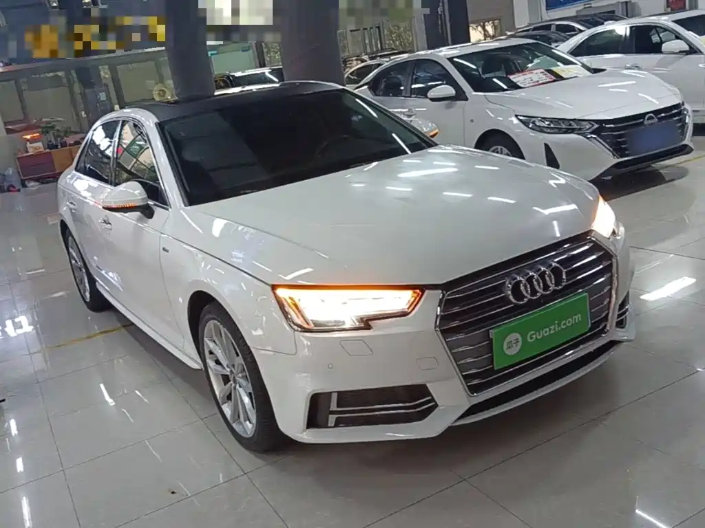 Фото 4 - Audi A4L