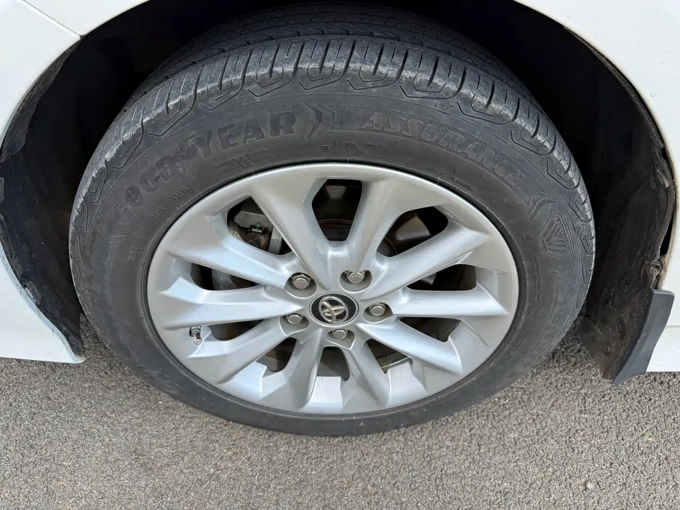 Toyota Corolla 2019 Hybrid 1.8L E-CVT GL-i Elite Edition фото 8